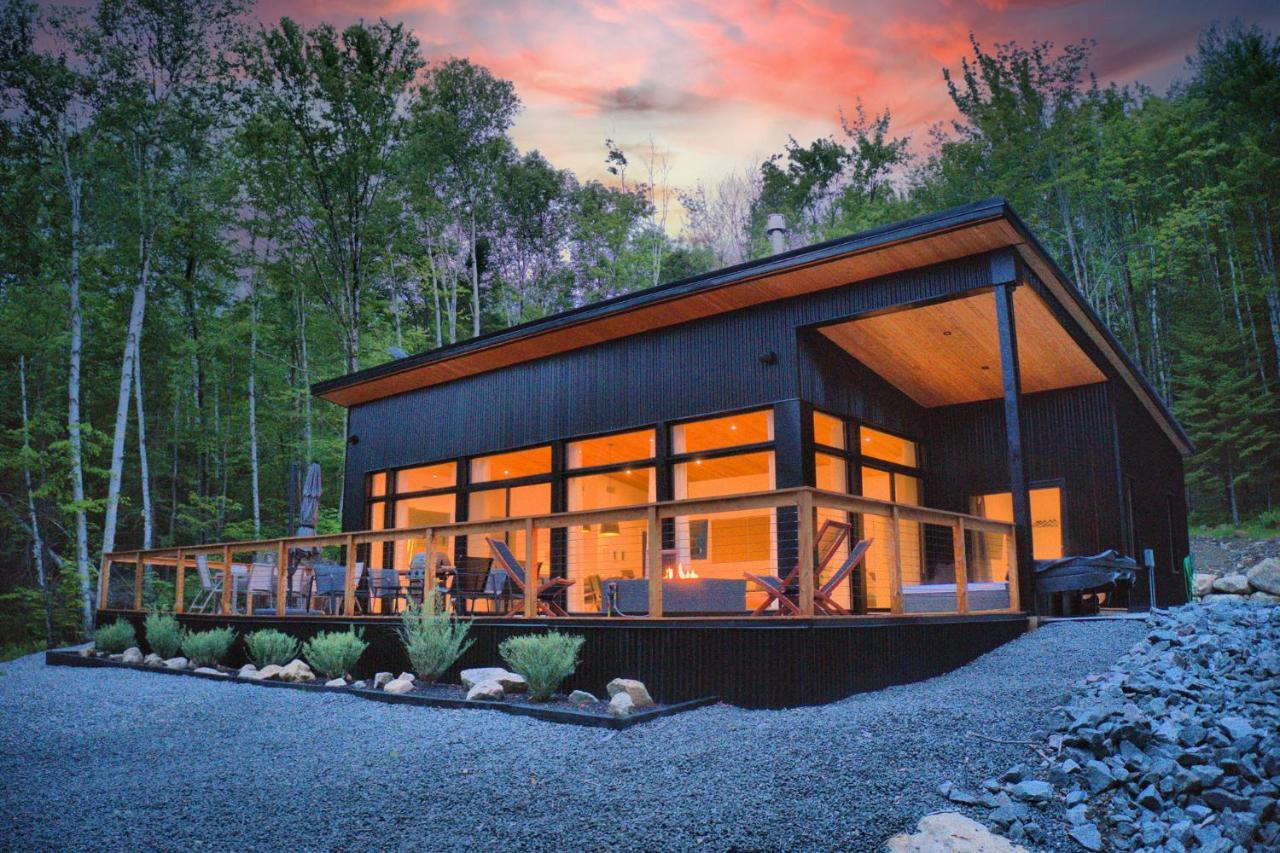 Kallm-Mont-Tremblant Chalet With Hot Tub, Pond & Beach On Private 7Acre Estate Lac Superieur Exterior photo